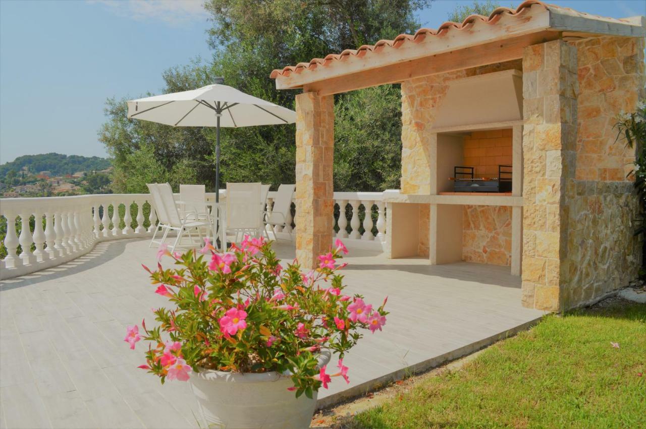 Villa La Terre Des Lauriers Vallauris Exterior foto
